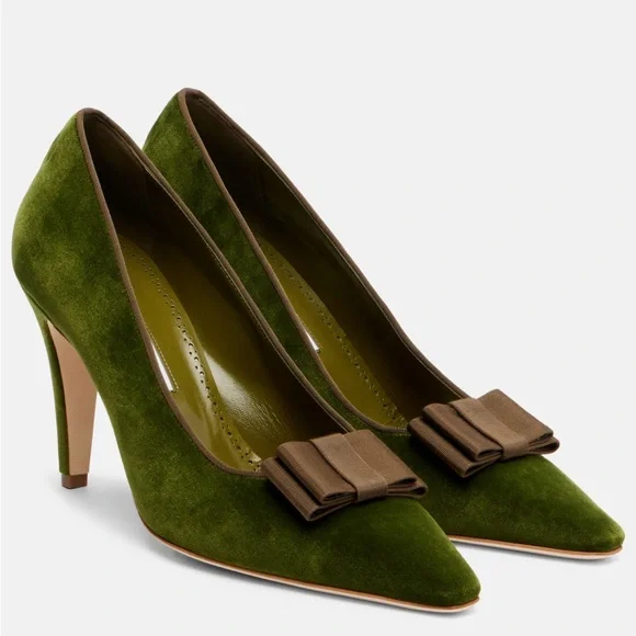 Manolo Blahnik Readorhi green velvet 95mm pointed-toe pumps with grosgrain bow - Picture 2 of 4